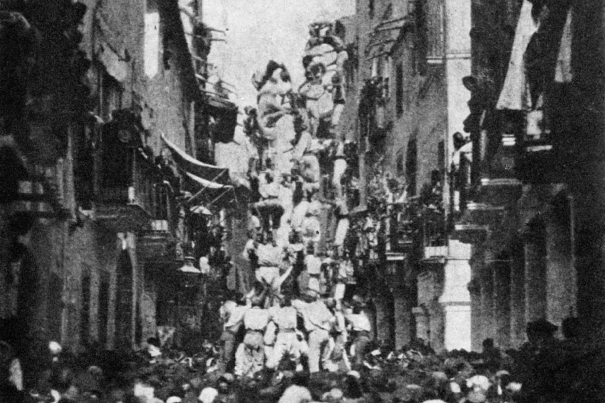 human-towers-1-thumb (1).jpg